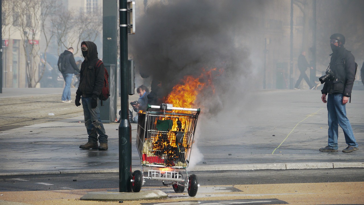 Advantages and Disadvantages of Protesting