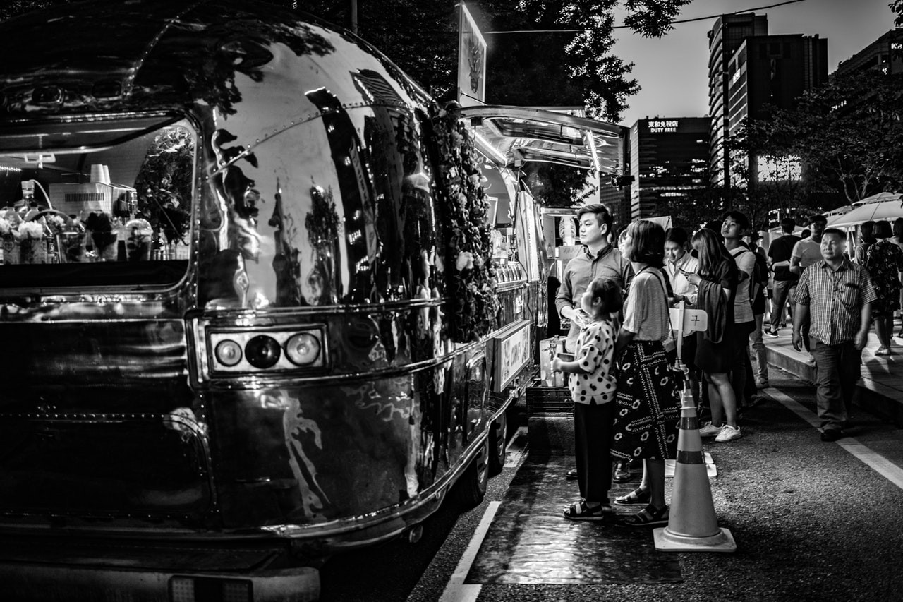 What are the Advantages and Disadvantages of Food Truck Ownership?