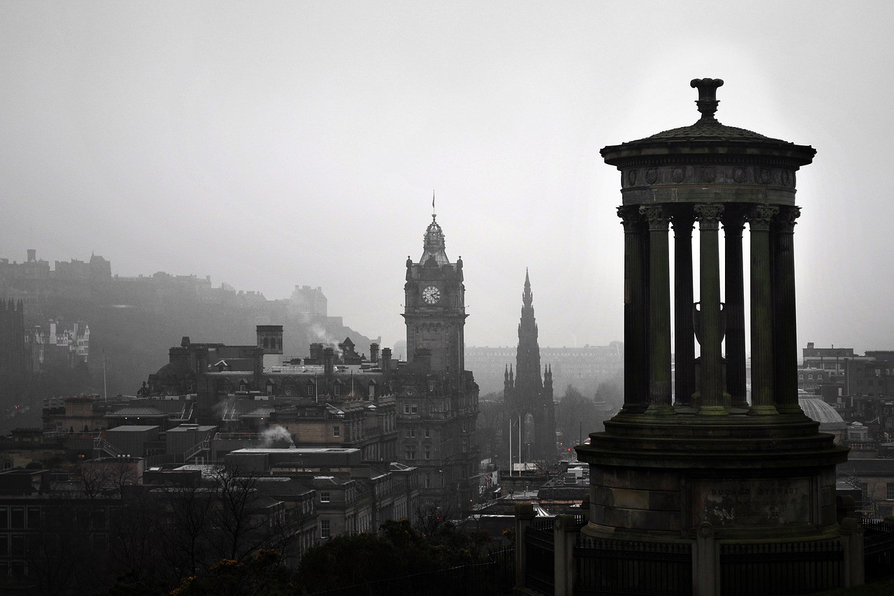What are the Advantages and Disadvantages of Living in Scotland?